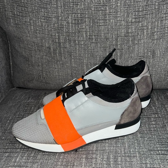 Balenciaga Runner - Picture 1 of 4